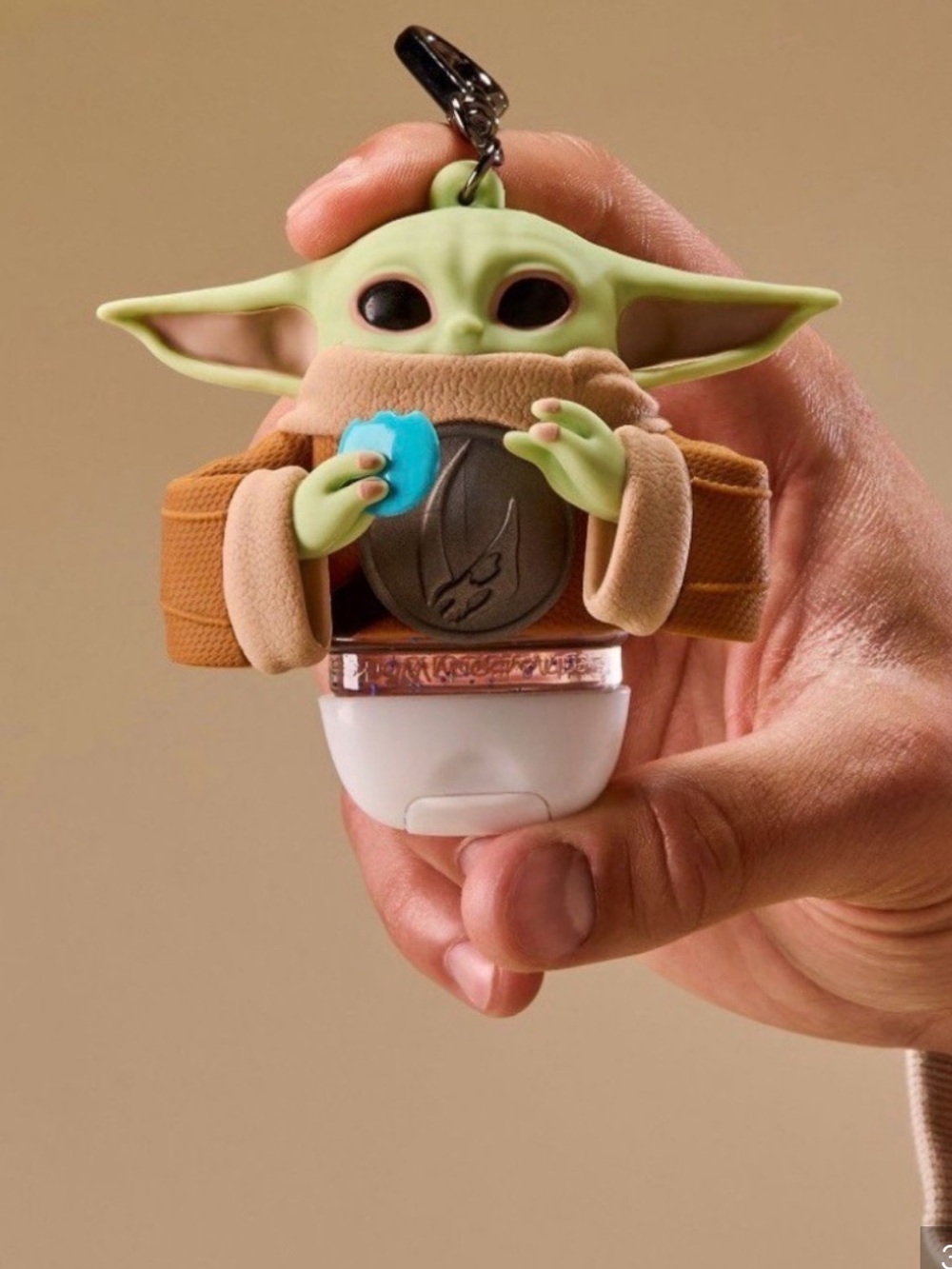 Grogu PocketBac Holder Keychain Mandalorian x bath and body works - Picture 3 of 4